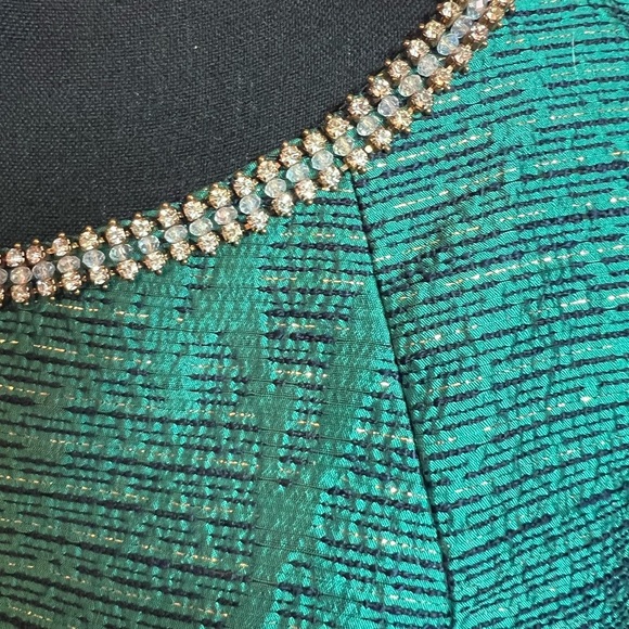 Tahari by ASL Crystal Beaded Neck Jacquard Sheath Dress Size 12 Emerald Green - Picture 4 of 6